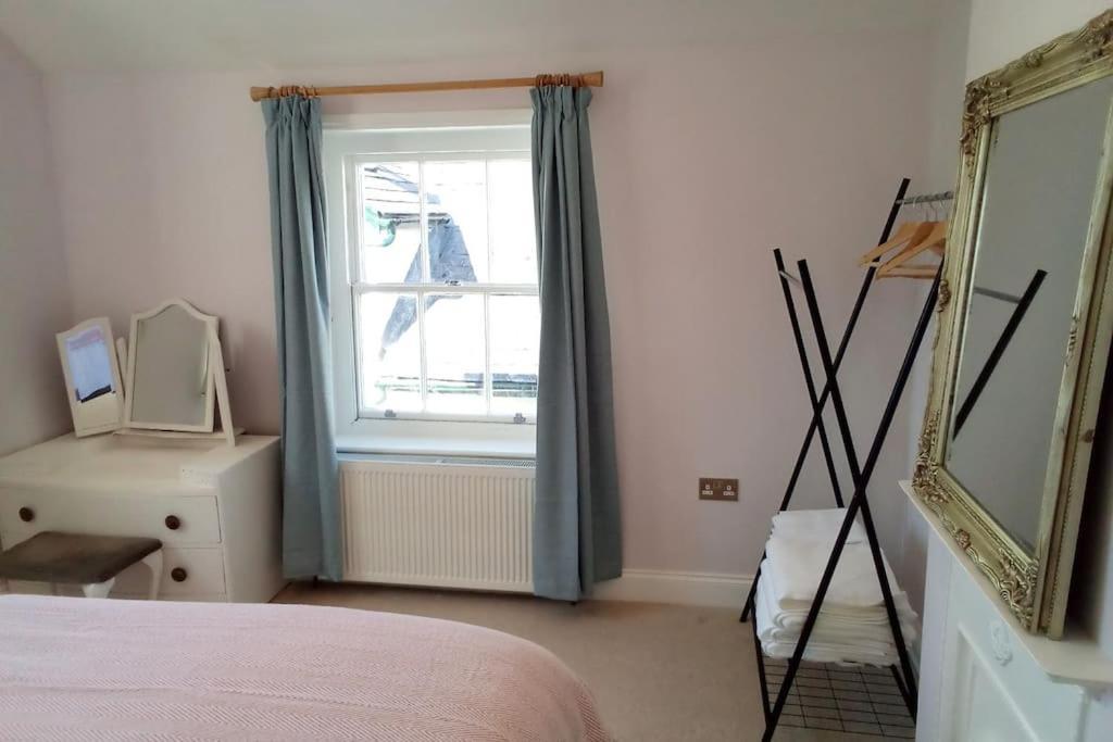 Quaint 3 Bedroom Devon Cottage 호니턴 외부 사진