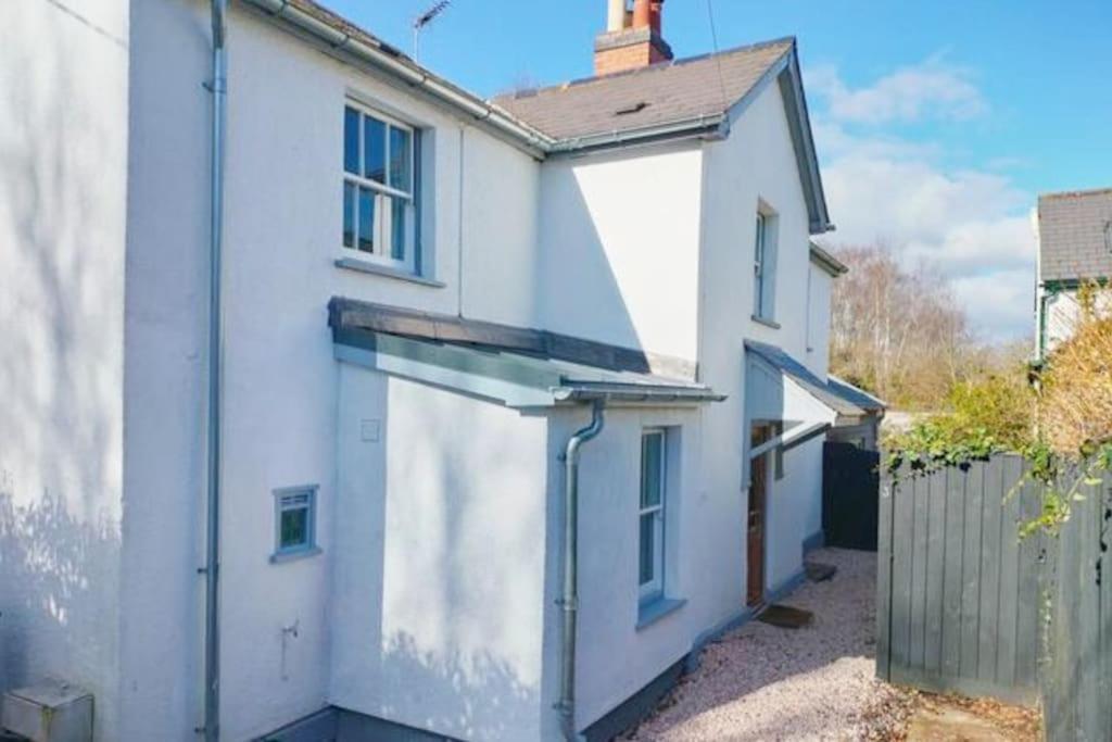 Quaint 3 Bedroom Devon Cottage 호니턴 외부 사진