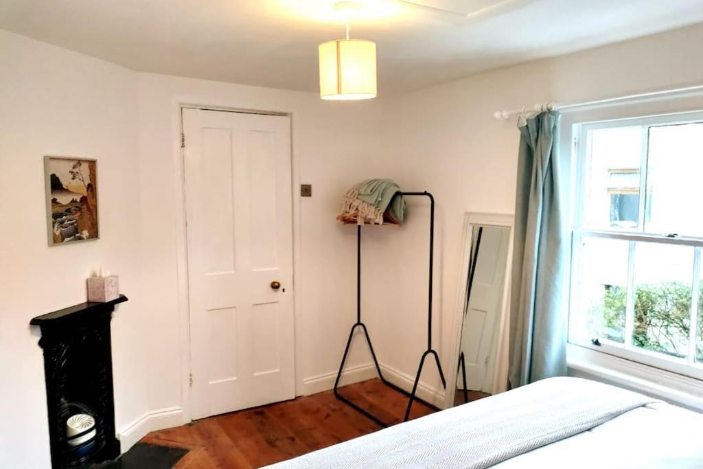 Quaint 3 Bedroom Devon Cottage 호니턴 외부 사진